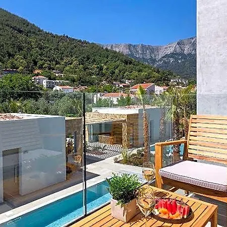 Soho Exclusive 4*